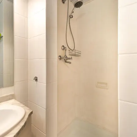 Snug In Houthalen Oost With Heated Pool *